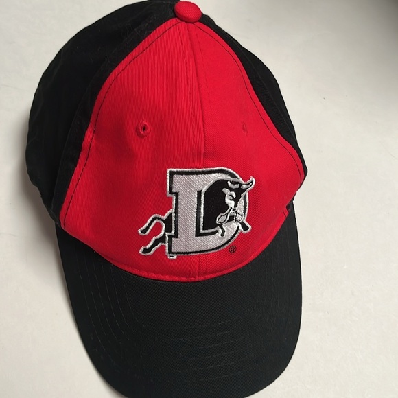 Hurricanes bulls had - Picture 2 of 6